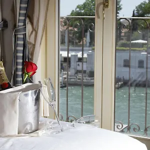 hotel-dei-dragomanni.hotelslidodijesolo.com/