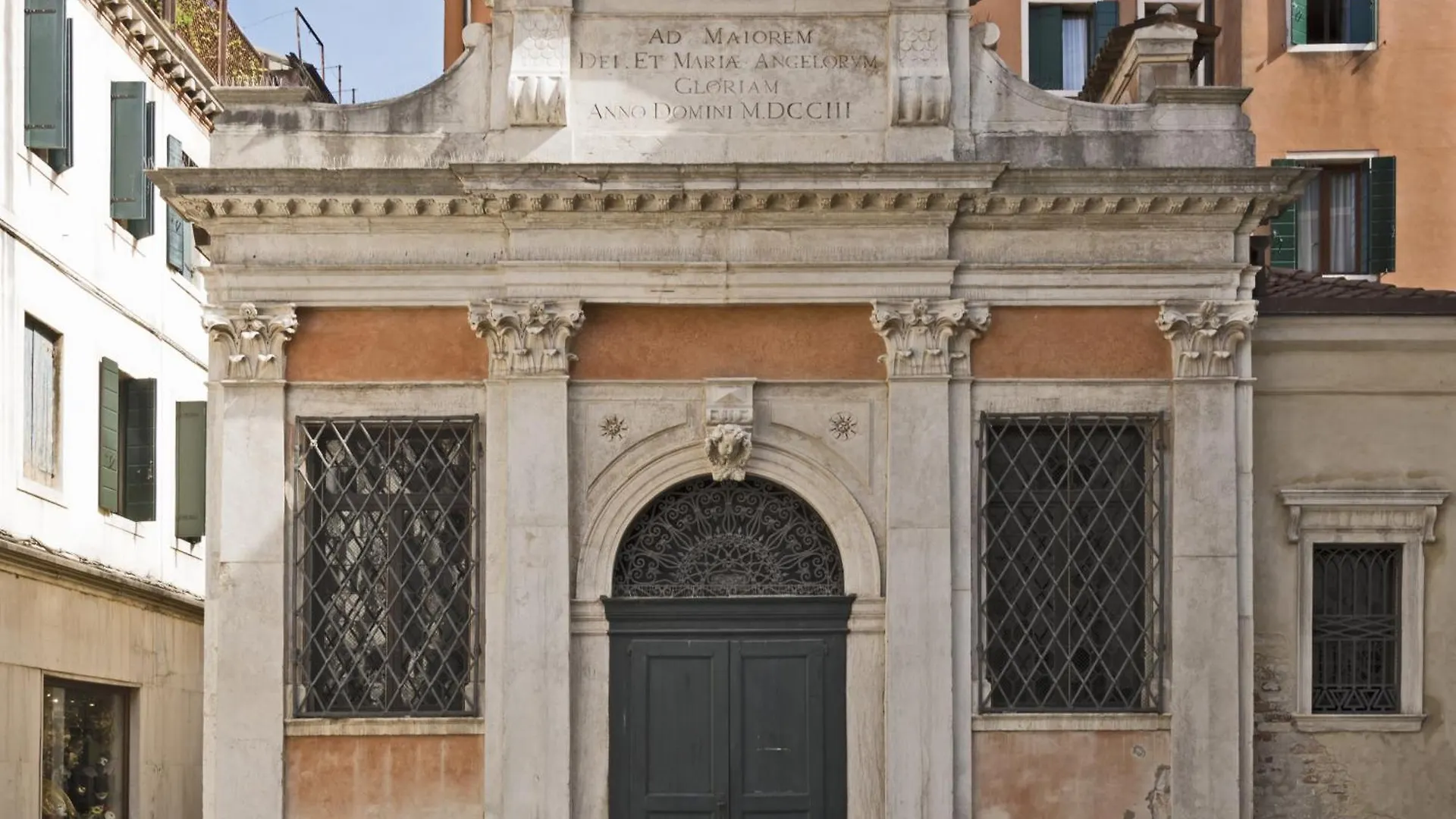 H O T E L S A N G A L L O L Hotel Venice