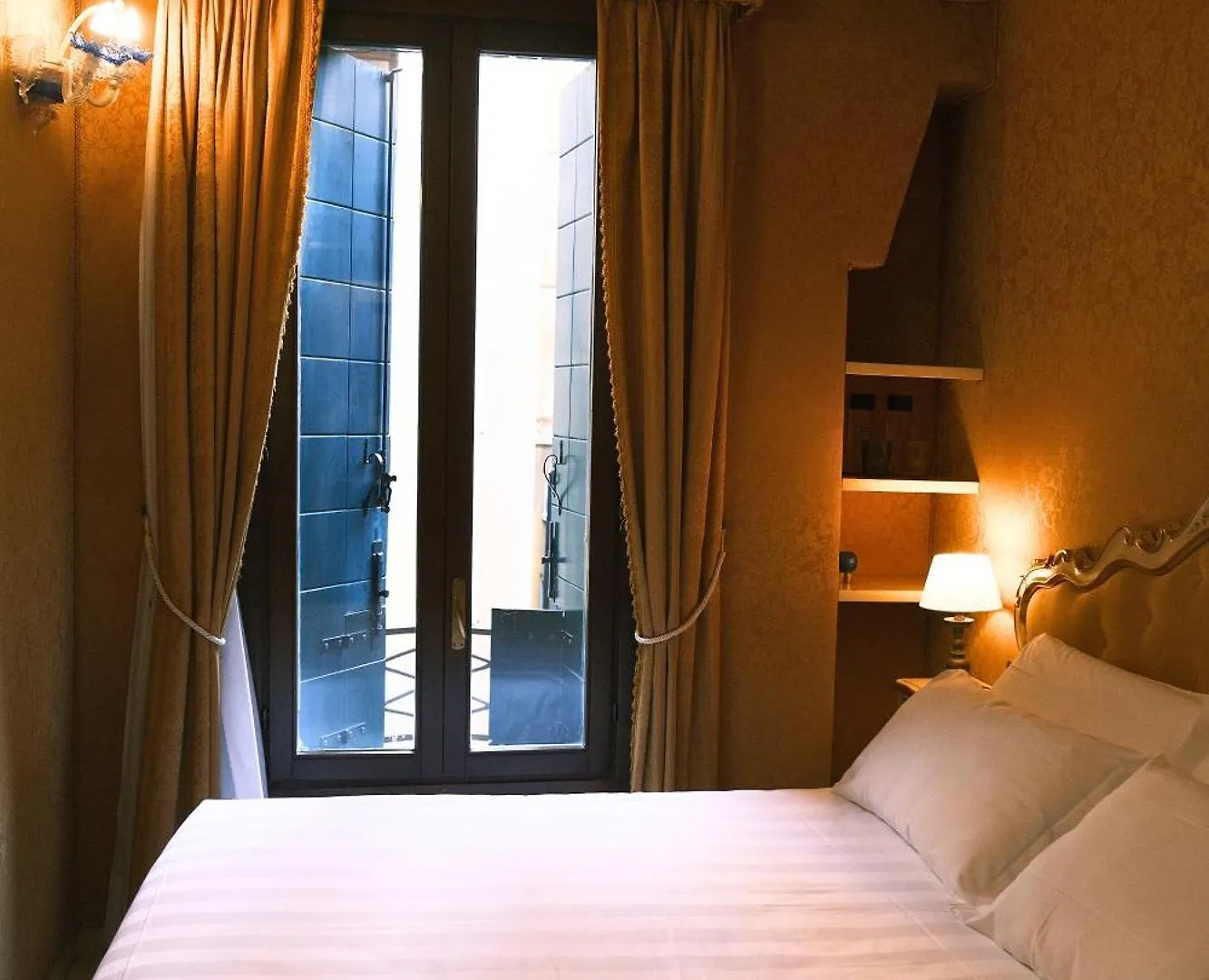 H O T E L S A N G A L L O L Hotel Venice