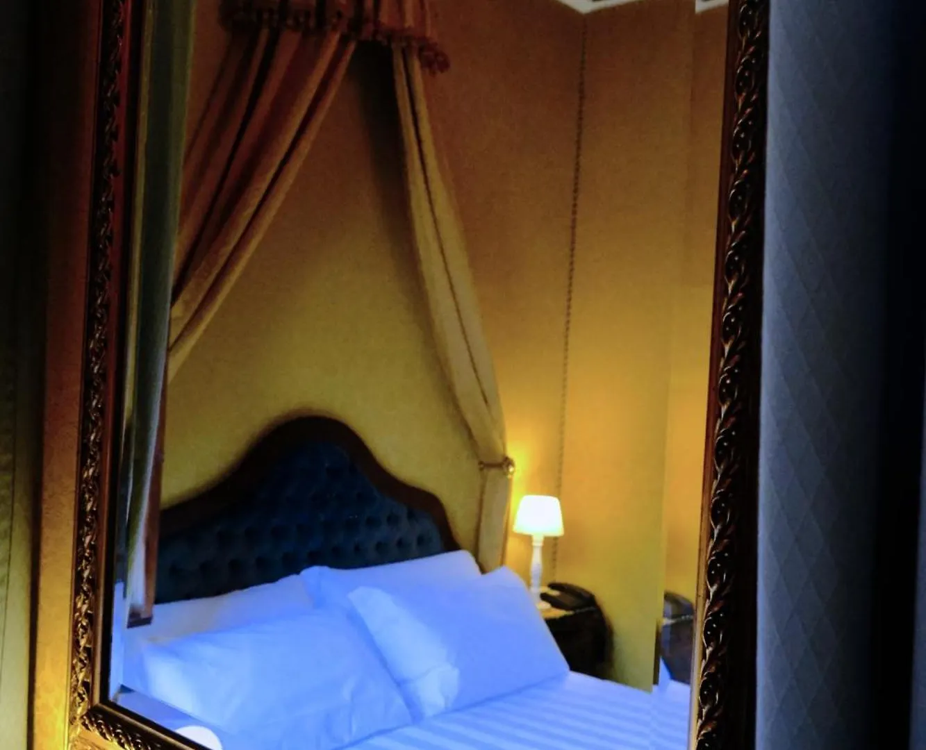 H O T E L S A N G A L L O L Hotel Venice 3*,