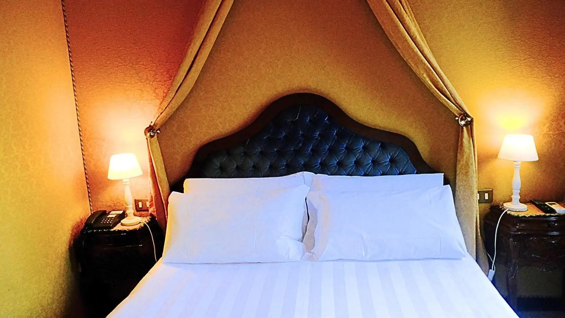 ***  H O T E L S A N G A L L O L Hotel Venice Italy