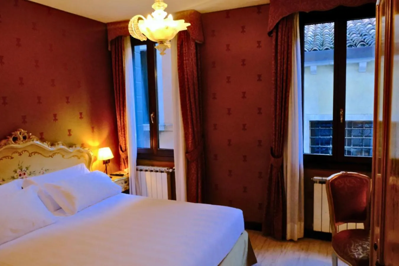 H O T E L S A N G A L L O L Hotel Venice 3*,  Italy
