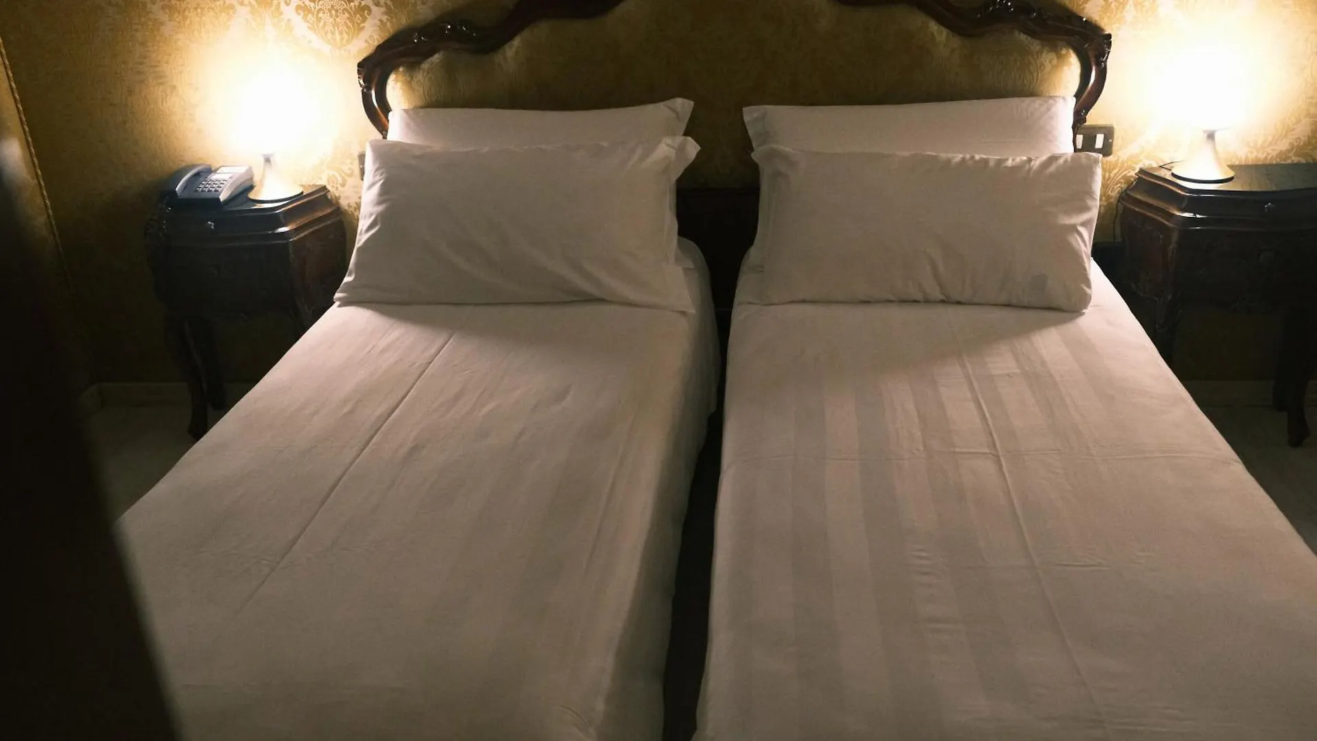 H O T E L S A N G A L L O L Hotel Venice 3*,  Italy