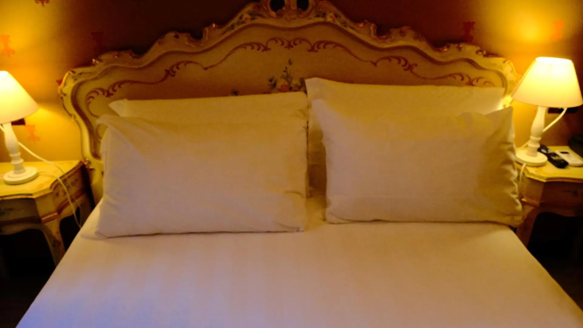 H O T E L S A N G A L L O L Hotel Venice